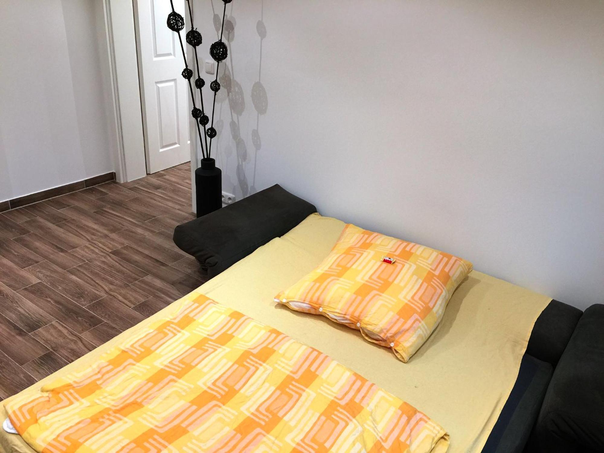Ferienwohnungen Arp "2D" Mit Terrasse Und Parkplatz Itzehoe Esterno foto